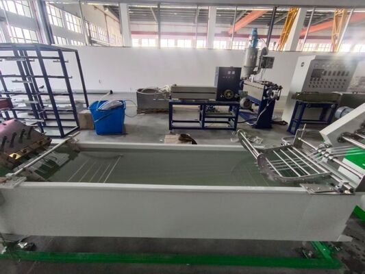 نمایش داده های تولید در زمان واقعی: سرعت، طول، تنش و درجه حرارت